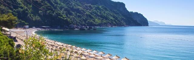 U ovim zemljama Srbi NAJČEŠĆE letuju (FOTO)