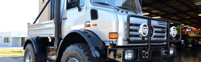 Na prodaju Švarcenegerov Unimog U1300 SE