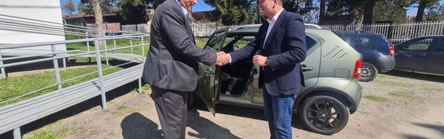 Opština Gornji Milanovac donirala Centru za socijalni rad novo vozilo