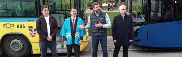 Besni građanin izvređao Šapića: Lopove, pokrao si grad... (VIDEO)