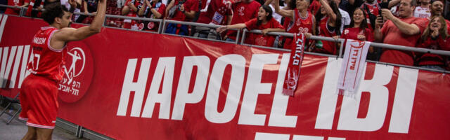 Skandal na Zvezdinom meču! Ključa u Izraelu, zbog ovoga policija izbacuje navijače Hapoela (VIDEO)