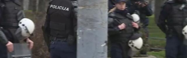 Novi protest kod parka Ušće, policija postavila kordon (VIDEO)