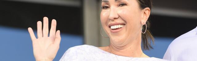 Jelena Janković sa OVIM ZGODNIM DOKTOROM ima ćerkicu: U Americi imaju vilu od 13.500.000 dolara: Njihova ljubavna priča je kao iz filma