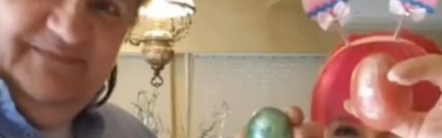 VASKRŠNJI SNIMAK IZ DOMA ZORICE BRUNCLIK RAZNEŽIO FANOVE! Kemiš sa zečjim ušima na glavi, pevačica DOHVATILA ROZE JAJE - spasili su praznik tada!