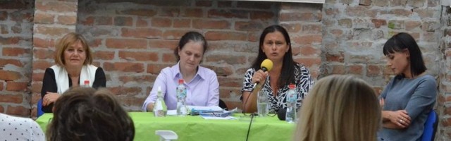 Aktivistkinje: Diskriminacija je što pomoć nasilnicima finansira Republika, a podršku žrtvama opštine