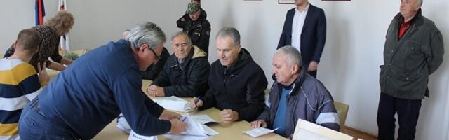 Уручени уговори Пожежанима који су остварили право на субвенцију за енергетску ефикасност својих кућа и станова