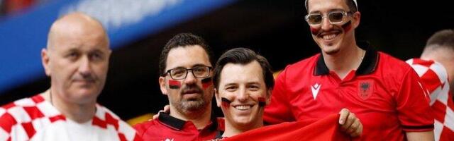 SVE MANJE SPORTA, SVE VIŠE POLITIKE: Ovaj EVRO je postao skandal! Albanski navijači nastavljaju sa provokacijama, ali sada imaju i društvo!