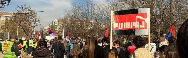 Blokaderi, pumpaj, ćacilend, plenumaši: Počelo glasanje za Reč godine