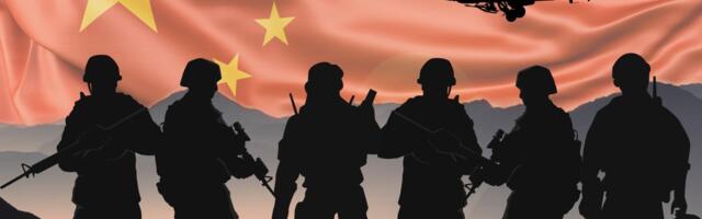 POJAVILA SE FOTOGRAFIJA KINESKOG "SUPERVOJNIKA"! Šta je sve na njemu, komentari pljušte: Kao igrač iz video igara koji je platio za dodatnu opremu (FOTO)