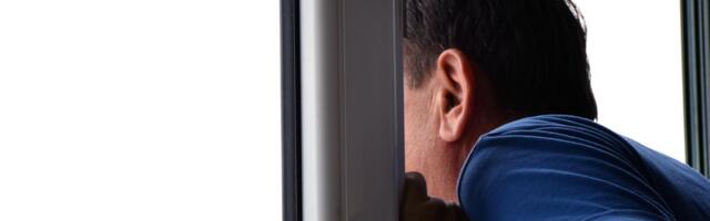 NEVEROVATAN SNIMAK! Saša (7) pao kroz prozor sa 24 metra visine, imigrant ga uhvatio i spasao mu život!