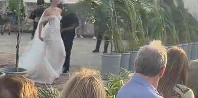 Mlada je šokirala celu rodbinu zbog pesme koju je izabrla dok hoda do oltara: Na mrežama joj aplaudiraju