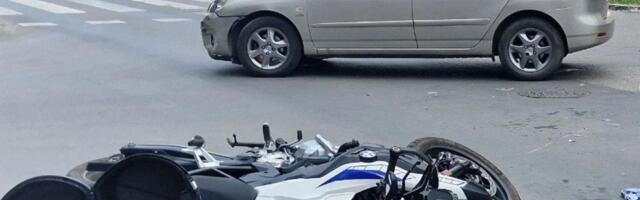 Oboren još jedan policajac: Automobil mu presekao put u Novom Sadu