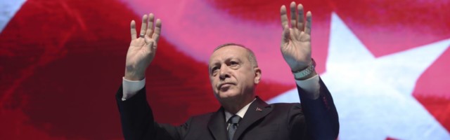 Turska najavljuje mjere zbog karikature Erdogana u Charlie Hebdou