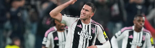 BIZARNO Vlahović se povredio na zagrevanju