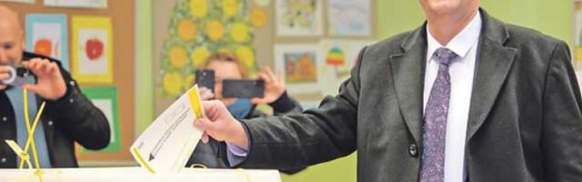 Бла­ну­шу же­ле на че­лу СДС-а, он че­ка крај про­це­са из­бо­ра за пред­сед­ни­ка РС