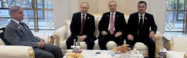 ŠOK SNIMCI! Pakistanskom premijeru pukao film zbog Putina: Čekao ga 40 minuta, a onda uleteo ko furija!