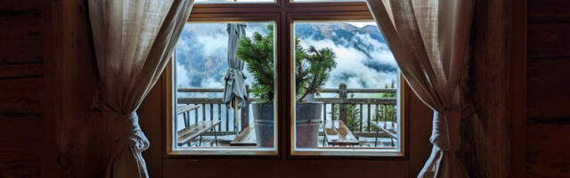 Dnevni horoskop za 12. april: Rakovi treba da budu spremni na kompromis, Škorpije inspiriše ljubav