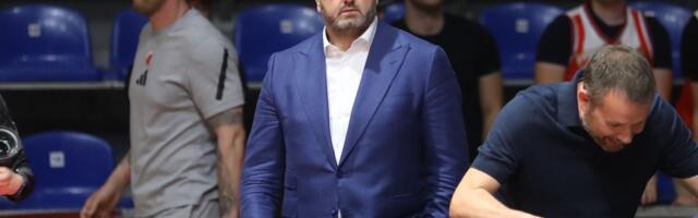 Navijači Zvezde besni zbog brukanja, ori se "uprava napolje" na derbiju protiv Partizana!