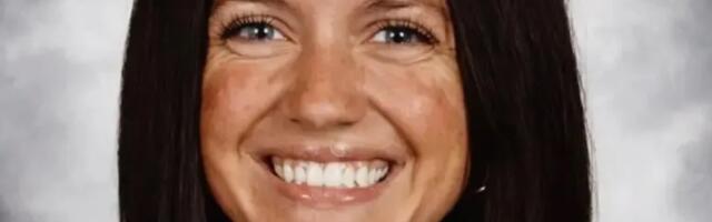 BLUD U ŠKOLI! Đaci otkrili profesorkin OnlyFans pa je ucenili za ocene: Spavala sa šestoricom, terala ih da brišu poruke, isplivale i BIZARNE FANTAZIJE (FOTO)