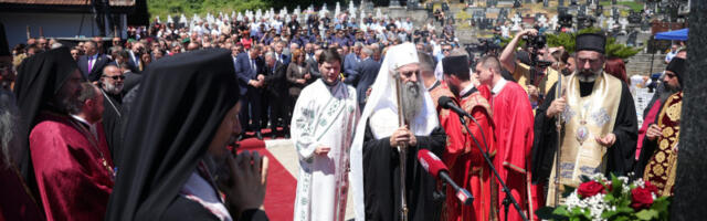Obeležava se stradanje Srba u Bratuncu: Porfirije predvodi litiju nakon poruke mira