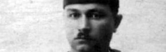 Ko je profesor koji je izgovorio "Pucajte, ja i dalje držim čas"