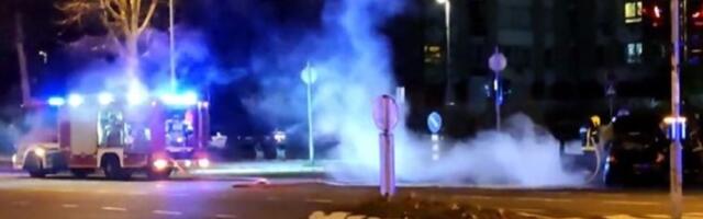 Zapalio se automobil na Novom Beogradu (VIDEO)