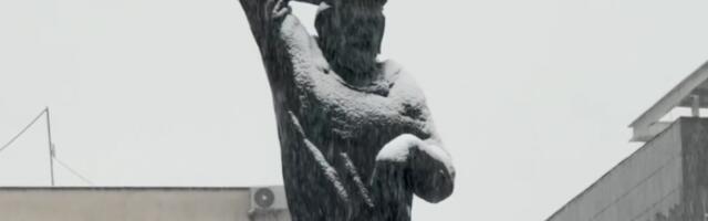 Зимске службе интезивно чисте снег у Бањалуци (видео)