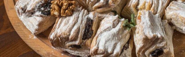 Starinski salčići sa pekmezom: Hrskavi i zasitni kolači po receptu naših baka