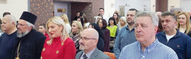 Stojčić: Bila mi je čast da verno služim đacima i profesorima gimnazije