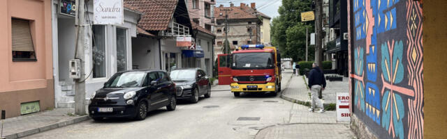 Lokalizovan požar u stambeno-poslovnom objektu u Ulici braće Glišić