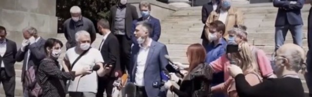 (VIDEO) SVE LAŽI OPOZICIJE O KOSOVU I METOHIJI! Pljuju sopstvenu zemlju, podmeću, izmišljaju, a evo kako su se oni "borili" za srpske interese dok su bili na vlasti!
