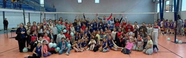 Veliki uspeh odbojkaškog kluba Maxvolley, pionirke među osam najboljih u Srbiji