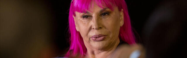 ZORICU BRUNCLIK GAĐALI U NOVOM PAZARU! Hitno prekinula koncert tad: Zar treba da me UBIJU?