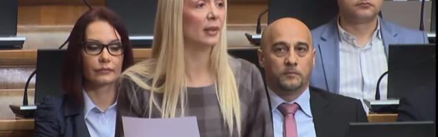 ĐILASOVKA JELENA MILOŠEVIĆ U SKUPŠTINI PRIZNALA: Đilas stoji iza &quot;studentskih lista&quot; na lokalnim izborima! (VIDEO)