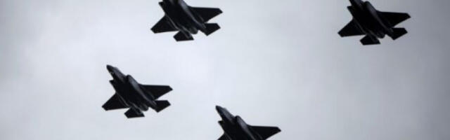 Пољски и НАТО авиони подигнути због руског напада на Украјину