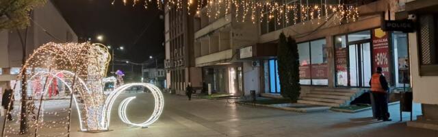 VRANJE I OVE GODINE BEZ ORGANIZOVANOG DOČEKA: Grad uplaćuje sredstva na namenski račun za lečenje dece koja boluju od teških bolesti