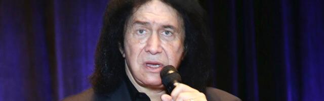 Džin Simons tvrdi da hip-hopu nije mesto u Rokenrol kući slavnih, Čak Di ga podseća na šire značenje rokenrola