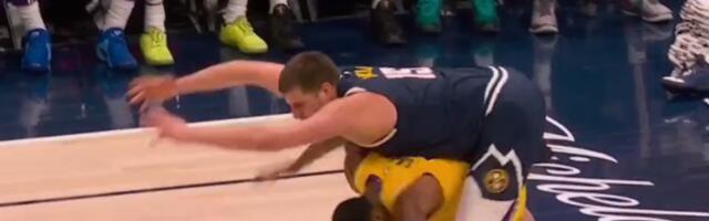 Jokić održao čas Dončiću i Lebronu! Nikola opet "jahao" čuvare i pisao istoriju! /VIDEO/