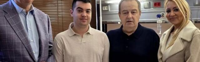 NEMA VIŠE LENČARENJA! Ivica Dačić izlazi iz bolnice, Vučić objavio sliku: Srećan zbog njega i porodice koja slavi život i veliku pobedu