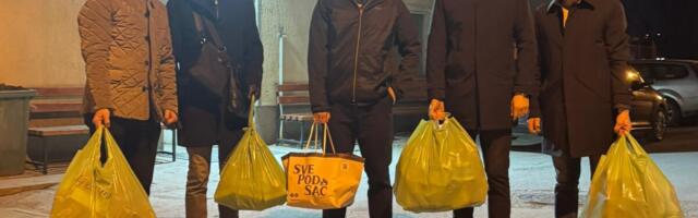 Zukorlić podijelio sehure medicinskom osoblju Opšte bolnice u Novom Pazaru