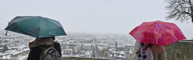 TEMPERATURA PADA NA MINUS 5 STEPENI! Sledi ledeno jutro u Srbiji: Mraz u ovim krajevima, evo gde će biti najhladnije