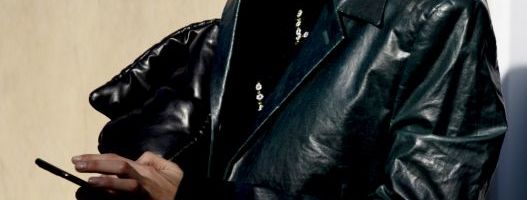 Savet ELLE modne urednice: Kako nositi popularni oversize blejzer na 20 načina!