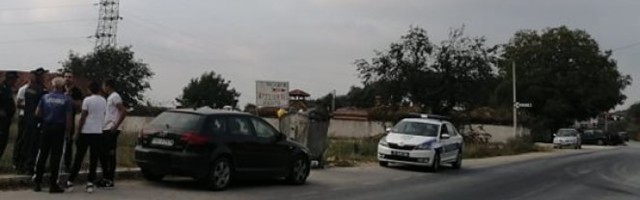 AUTOMOBIL POKOSIO PEŠAKA! Nedaleko od Šapca vozilo je direktno naletelo na ženu dok je prelazila put!