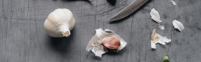 Šta se dešava ako jedete beli luk i med na prazan stomak svaki dan