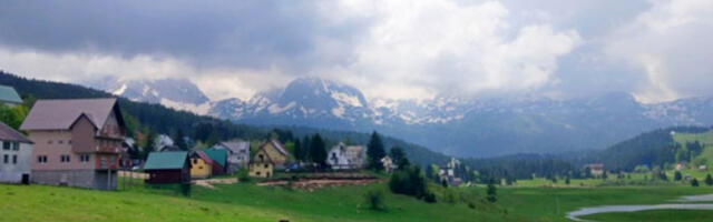 После несреће на жичари: Спасиоци покушавају да помогну заглављеним туристима