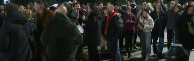 OGLASILO SE VIŠE JAVNO TUŽILAŠTVO NS POVODOM NASILJA BLOKADERA: Protest u blizini SNP-a kvalifikovan kao krivično delo nasilničko ponašanje