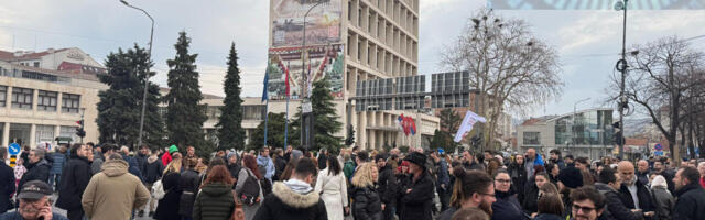U Nišu protest kao podrška rektoru i podsećanje na 17 meseci od pada nadstrešnice