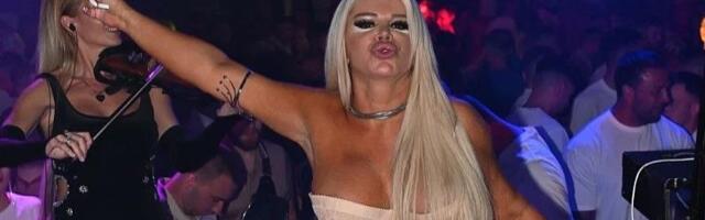 DRAMA NA PRIMORJU! Dara ostala bez četiri nastupa u Budvi, a razlog je šokantan! Evo šta su joj ZAMERILI, oglasio se i njen menadžer