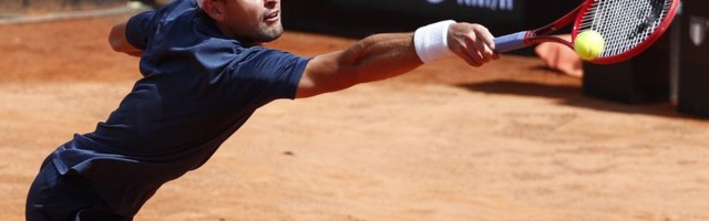 Karacev, Monfis i Čekinato se domogli druge runde Rolan Garosa