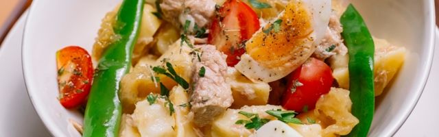 Brz i lagan obrok: Pikantna tunjevina sa povrćem (RECEPT)